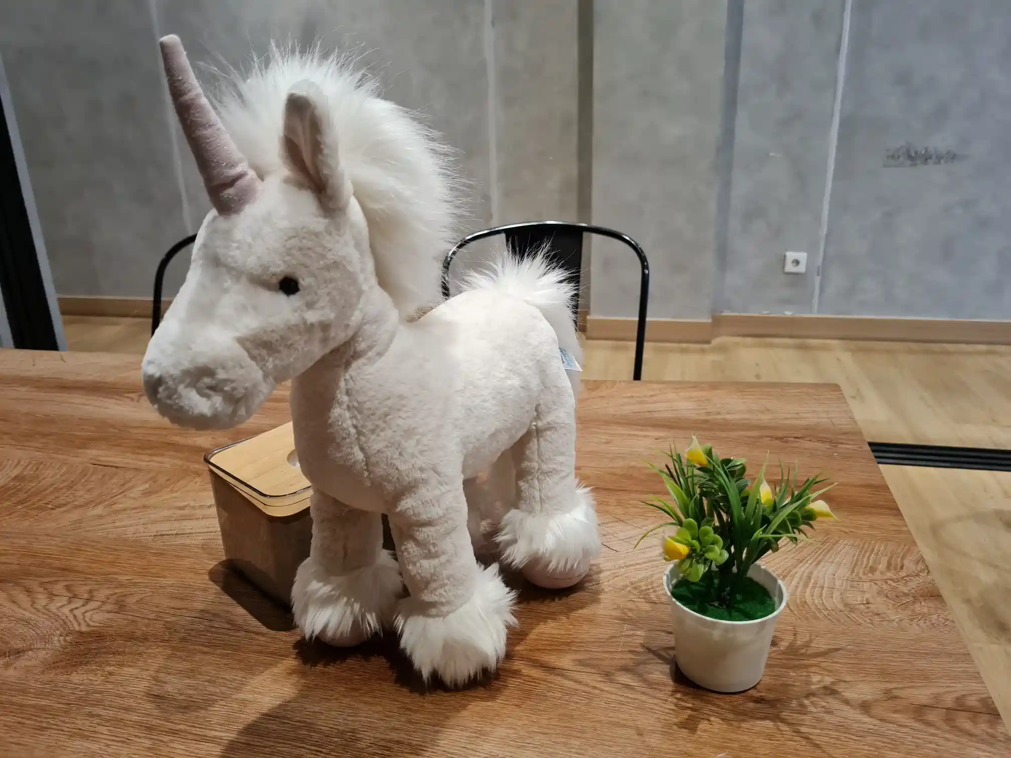 Jellycat Isadora Unicorn view 2